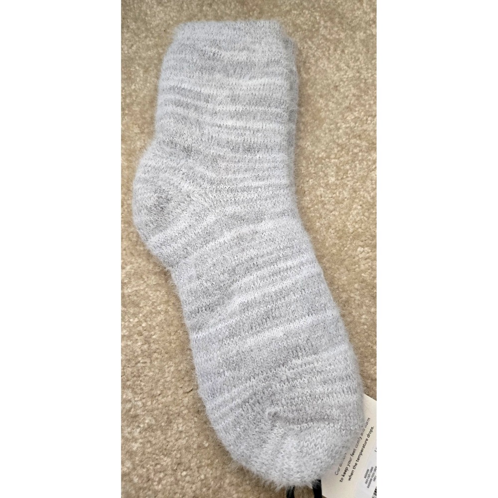 NEO Cozy Cabin Random Feed Crew Women's‎ Medium 5-10 Grey